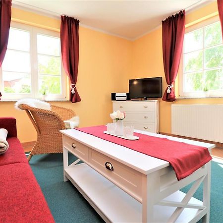 Achtern Hafen App 01 Apartment Wustrow  Bagian luar foto
