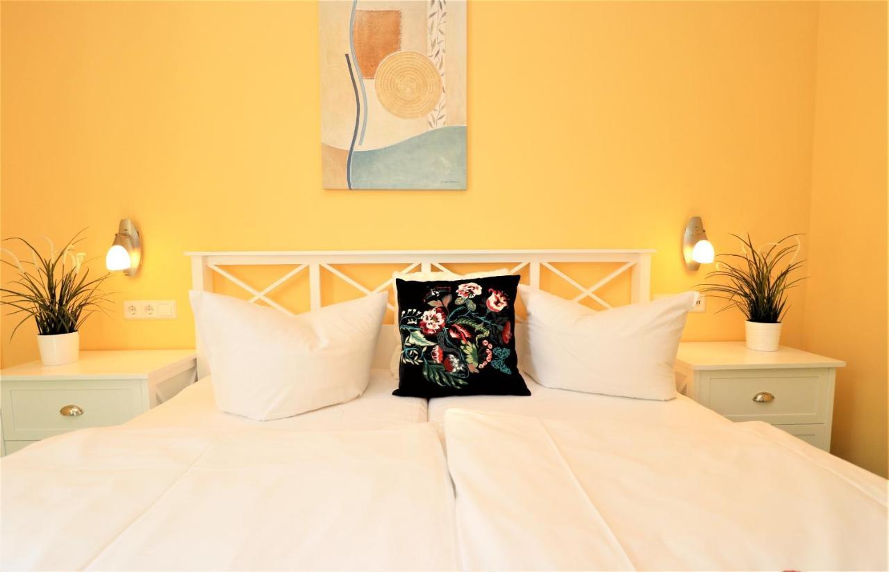 Achtern Hafen App 01 Apartment Wustrow  Bagian luar foto