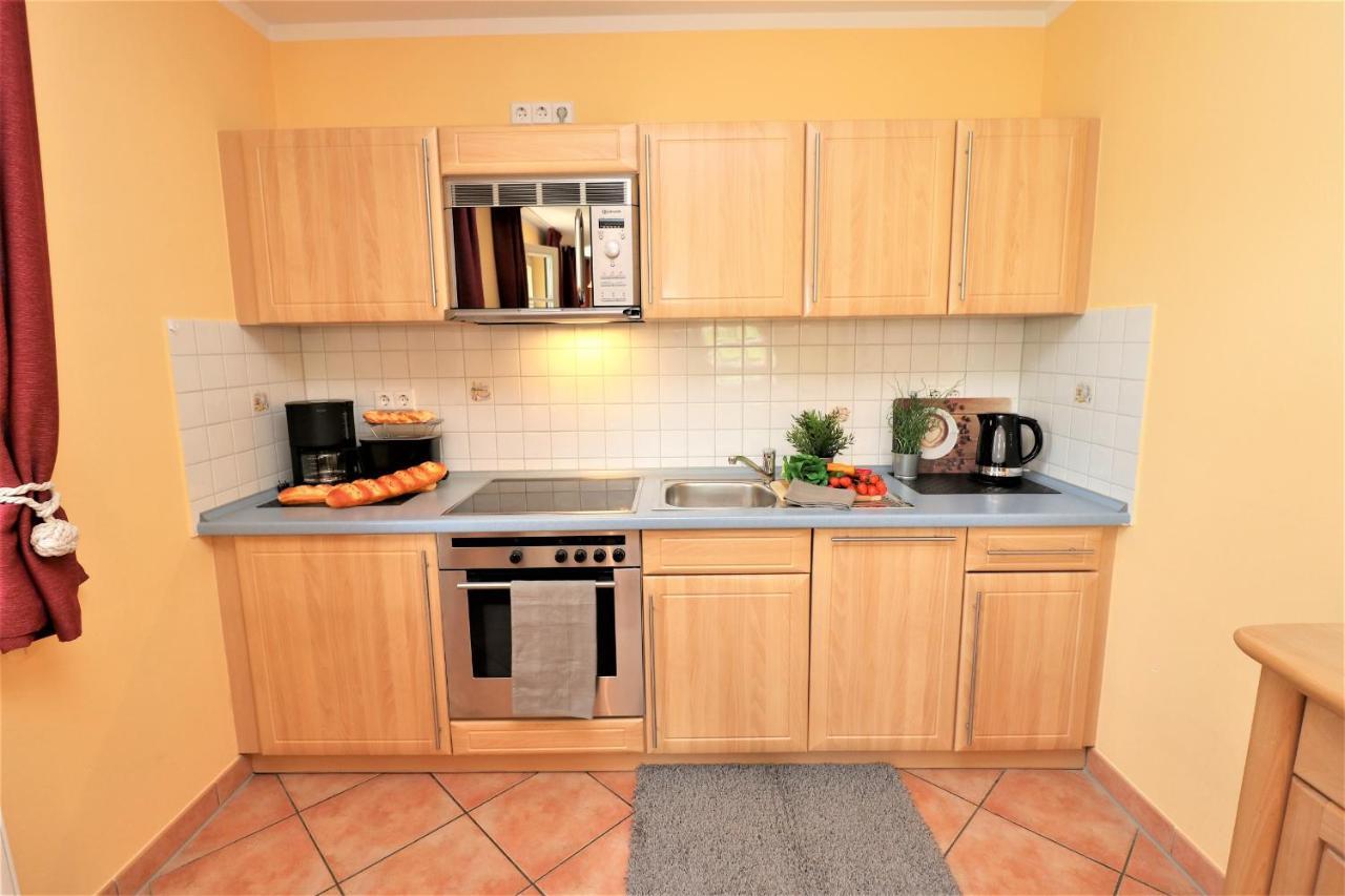 Achtern Hafen App 01 Apartment Wustrow  Bagian luar foto