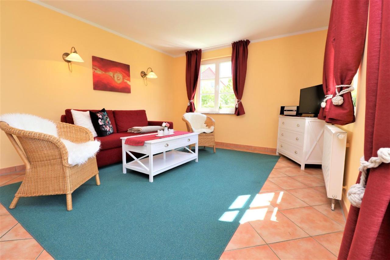 Achtern Hafen App 01 Apartment Wustrow  Bagian luar foto